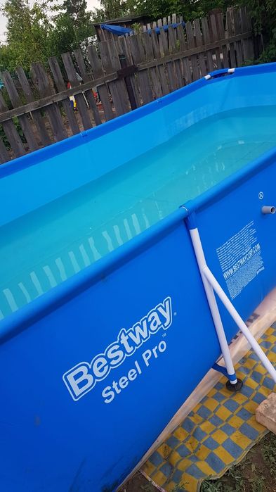 Бассейн на дачу в дом