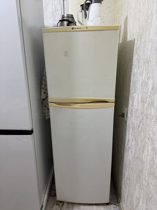 Холодильник LG буу продам