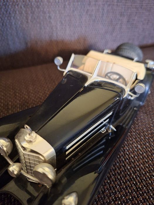 Mașinuță Bburago Mercedez Benz 500k Roadster 1936