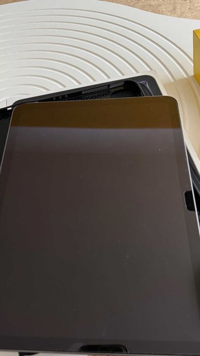Apple iPad 11, 128GB, Wi-Fi, Space Gray с гаранция