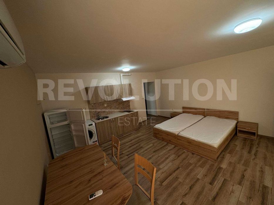 Дава се под наем Едностаен апартамент в Пловдив, Остромила - 55 кв.м за 225 € - Снимка #1