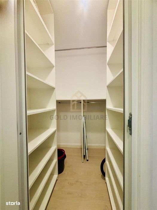 Apartament 3 camere de inchiriat zona Ultracentrala