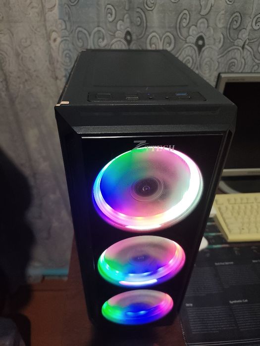 Продаётся компьютер