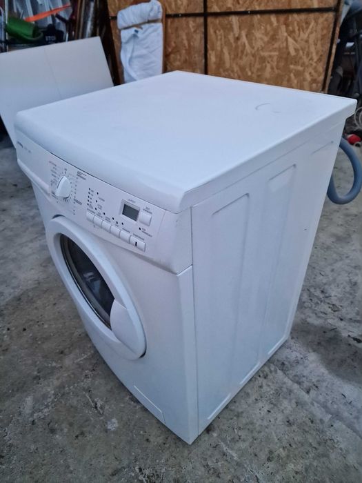 Mașină de spălat