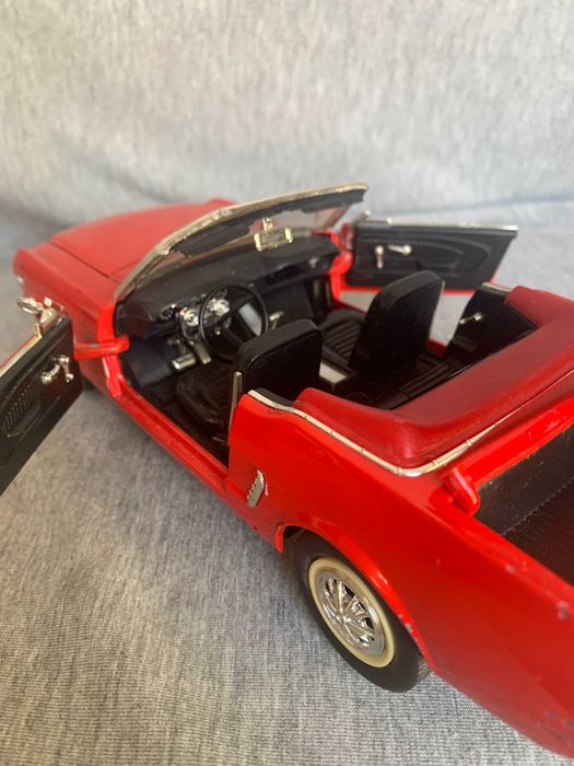 количка Ford Mustang Convertible