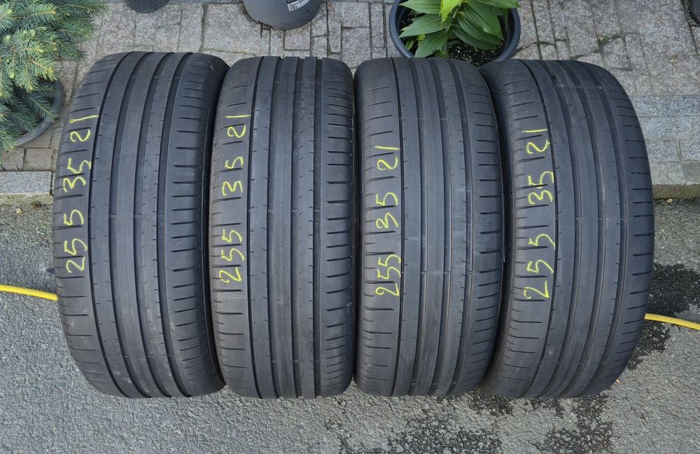 SET Anvelope 255/35/21 Vara Pirelli PZero DOT 2023