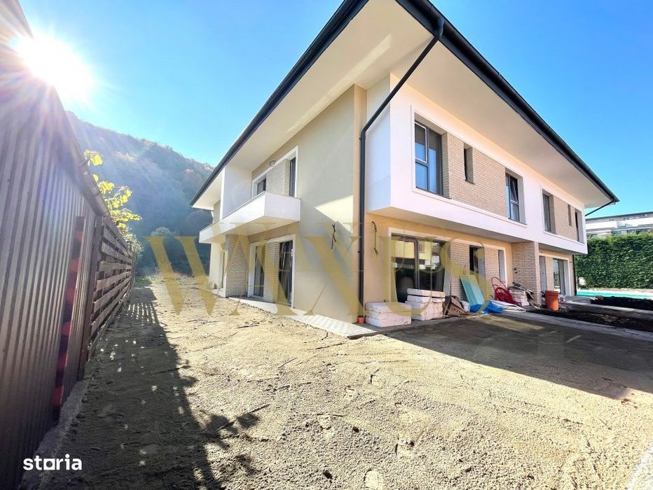 Duplex semifinisat de vanzare - 120mp utili I 180mp teren - Sub Cetate