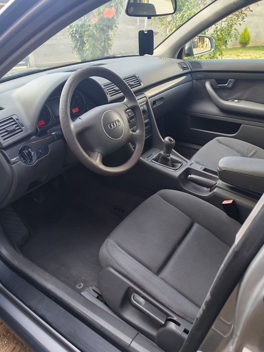 AUDI A4 2002 — imagine 4