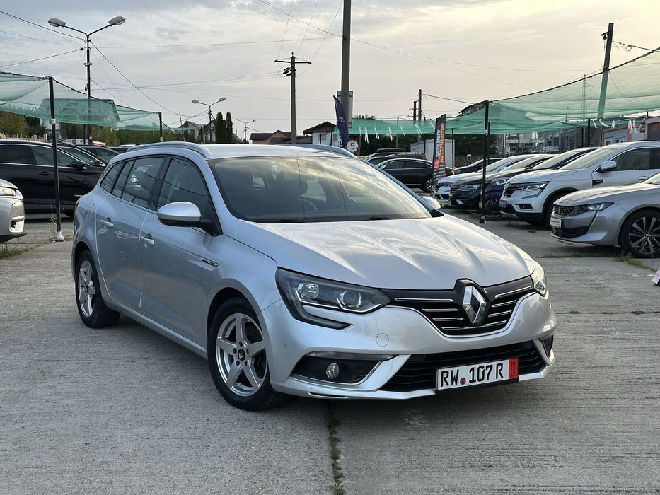 RENAULT Megane