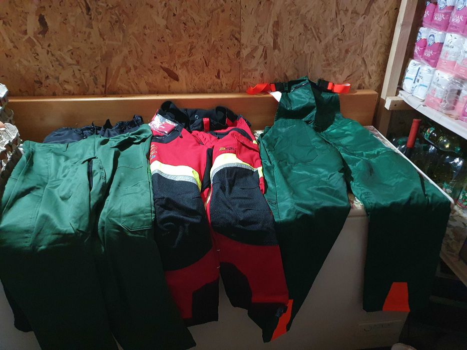 Pantaloni securitate motofierestrau