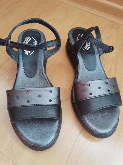 Нови дамски сандали естествена кожа