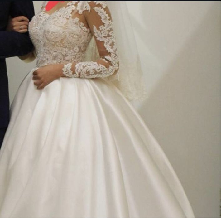 Свадебное платье