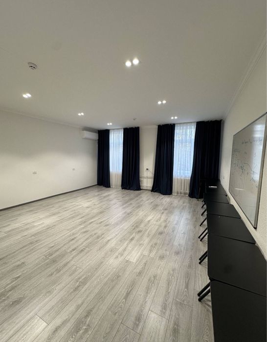 Аренда под офис 24м2 Лабзак, Урда метро Мустакиллик! 4.5 млн сум!