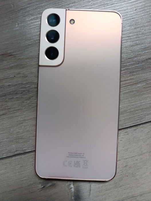 Samsung S22 pink gold