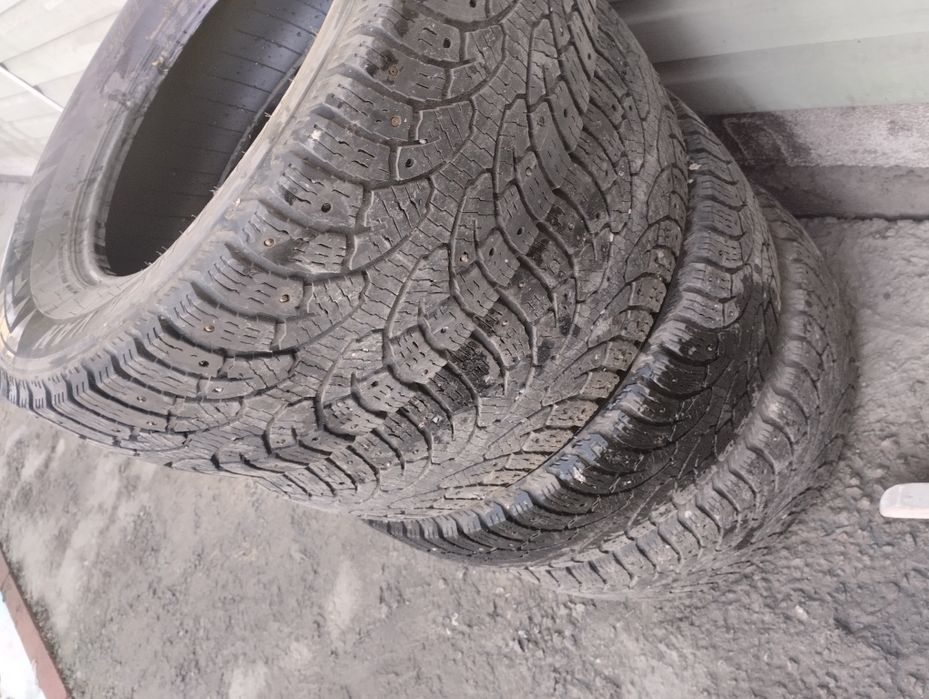 Шины зимнее б/у ..