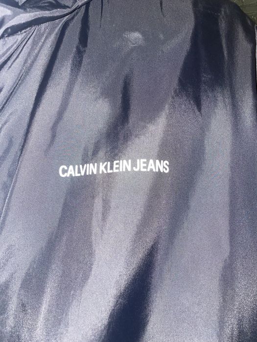 дамска ветровка на Calvin Klein Jeans