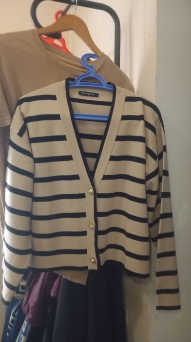 Женский джемпер продам 52р