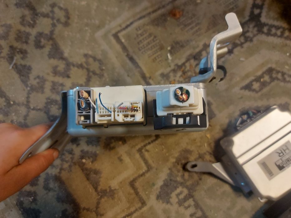 Компютър и периферия за Тойота Аурис 2007- 2012г