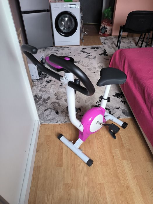 Bicicletă Fitness Compactă, Mov – Ideală pentru Acasă, Ecran LCD
