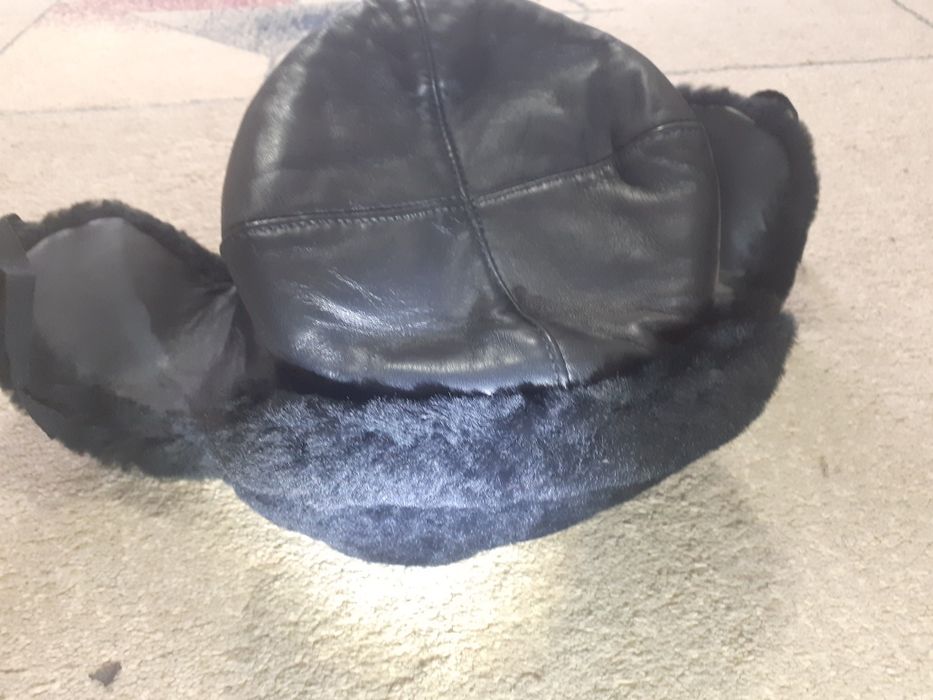 Продам шапку новая зимняя 58 размер