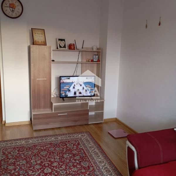 Тристаен апартамент под наем в кв.Тракийски