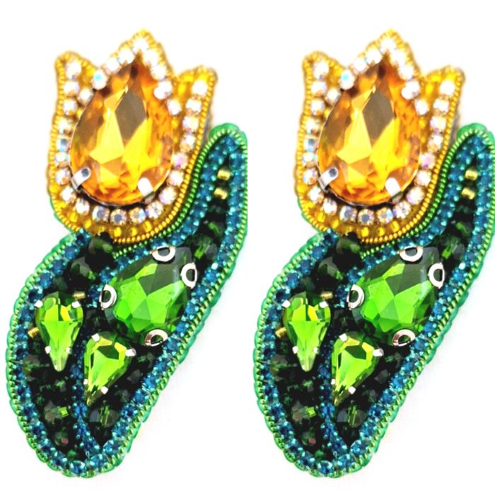 На подарок броши сувениры украшения