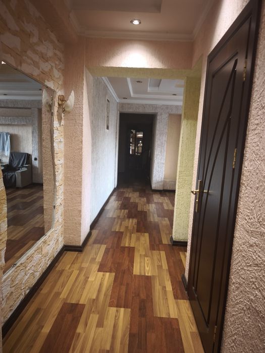 Метро КОСМОНАВТЫ 3/3/8 Шарафа Рашидова дом13 , 115 м2дом 13