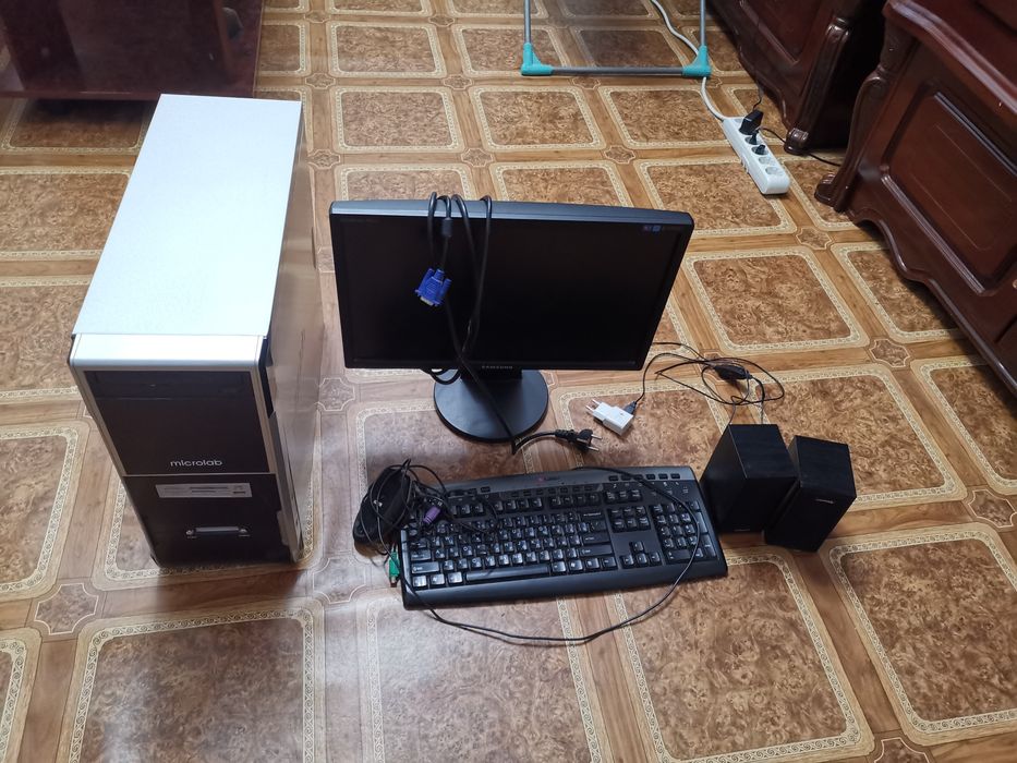 , настольный компьютер.