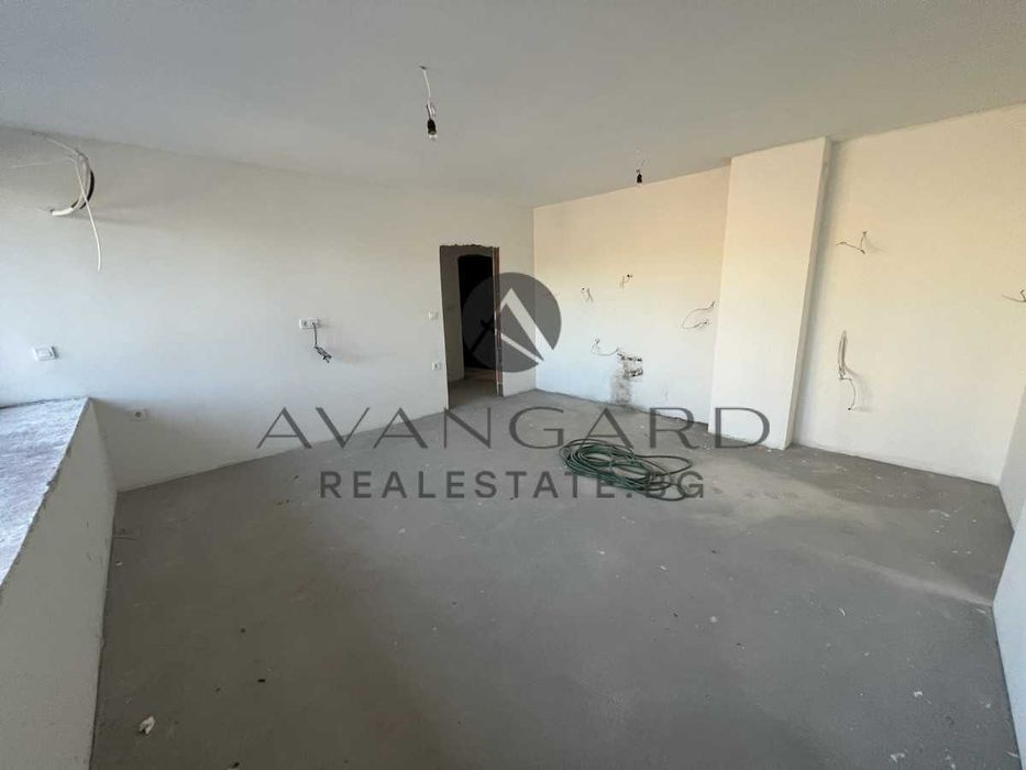 Продава се Тристаен апартамент в Пловдив, Кършияка - 113 кв.м за 1700 €/кв.м - Снимка #1