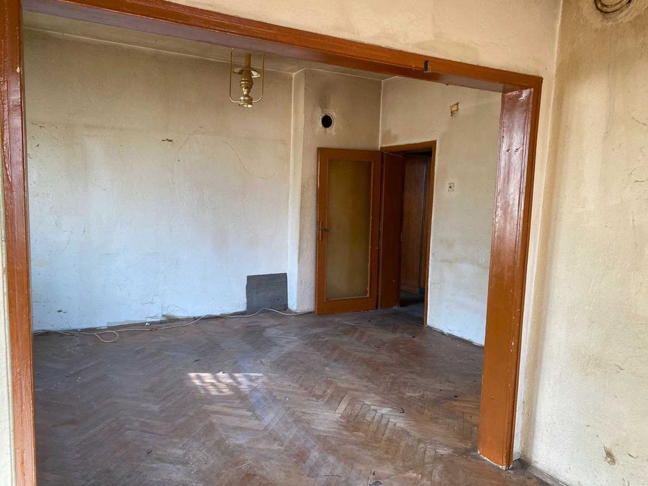 Продава се Тристаен апартамент в Карлово - 100 кв.м за 1173 €/кв.м - Снимка #8