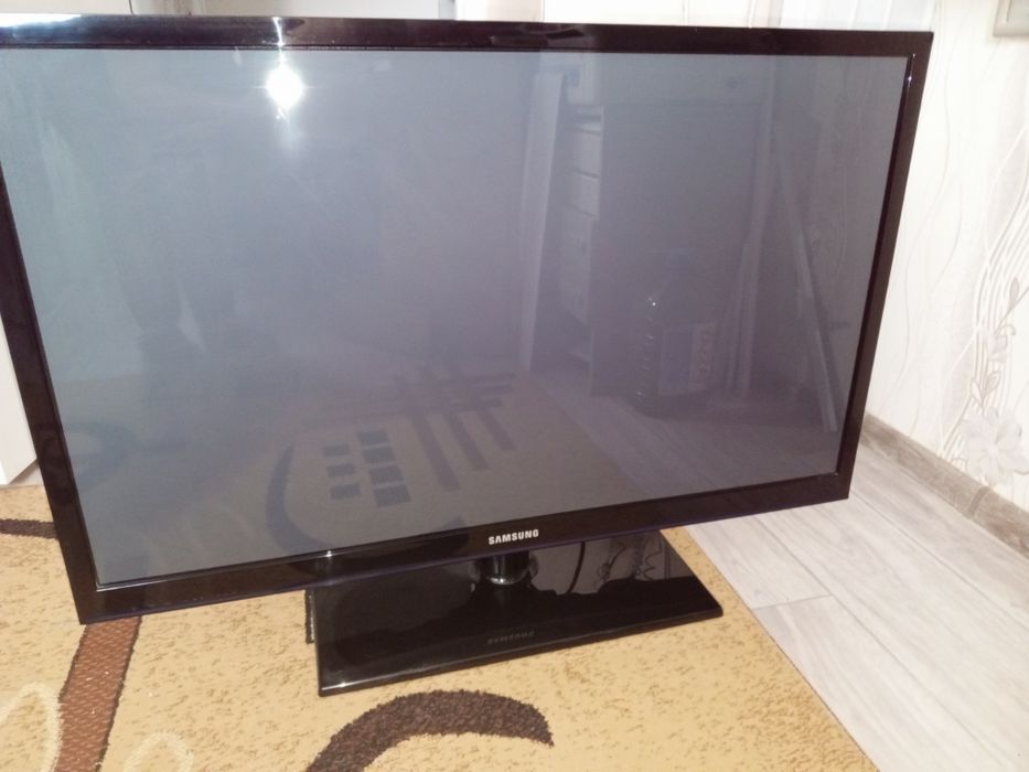 Продам телевизор Самсунг