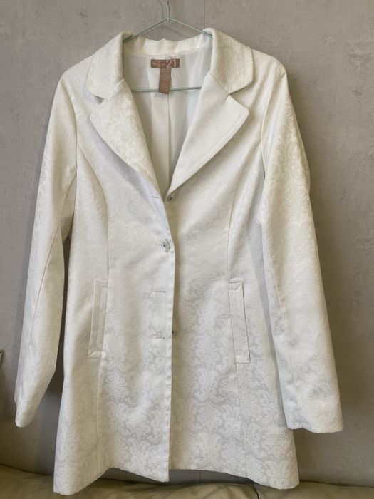 Дамско сако дълго