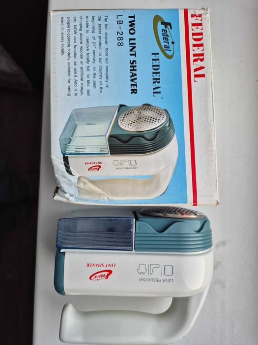 Прибор для удаления катышков на одежде