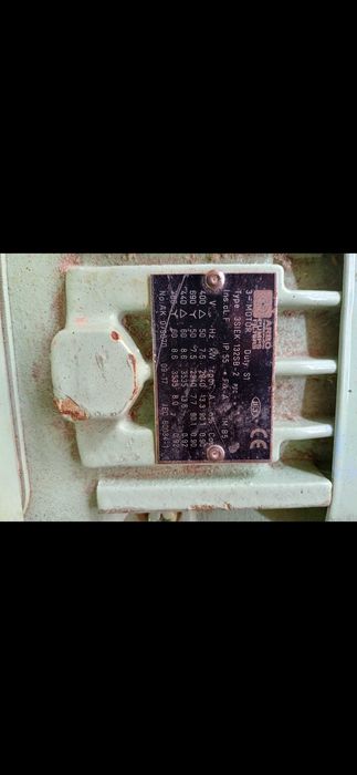 Vând motor monofazat 5.5 kw si trifazic 7,5 kW