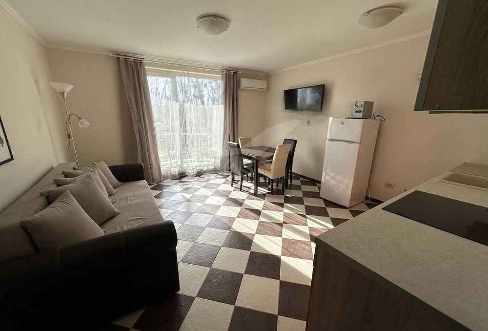 Тристаен апартамент в Созопол 75815