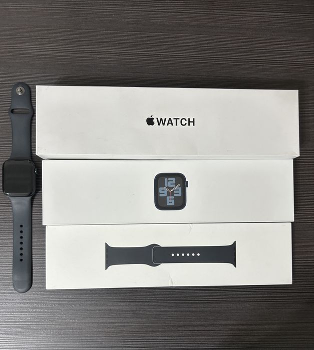 Apple Watch SE 2 (44 мм)