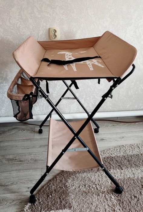 Пеленальный столик