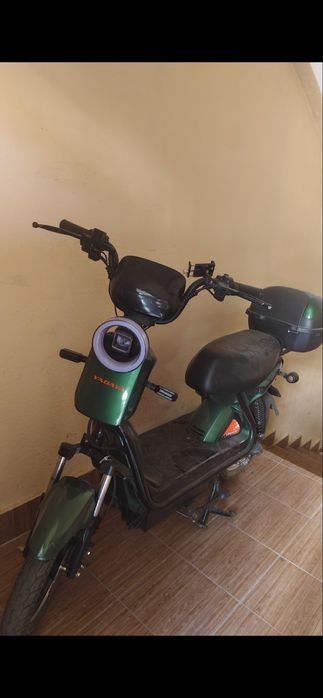 Yadaya skuter sotiladi