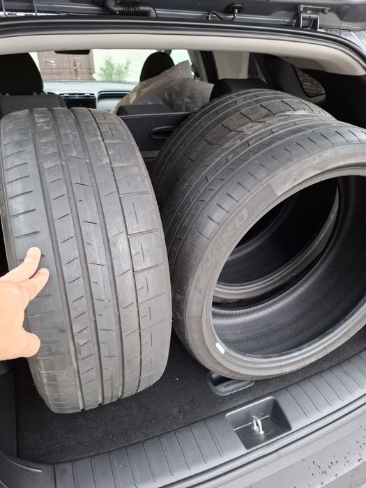 Vând anvelope vara Pirelli