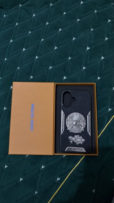 Чехлы для 16 Iphone