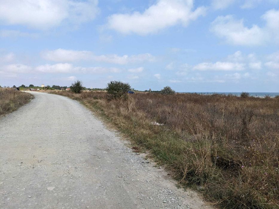 Vand teren Corbu, la limita biosferei, primul lot de pe mal