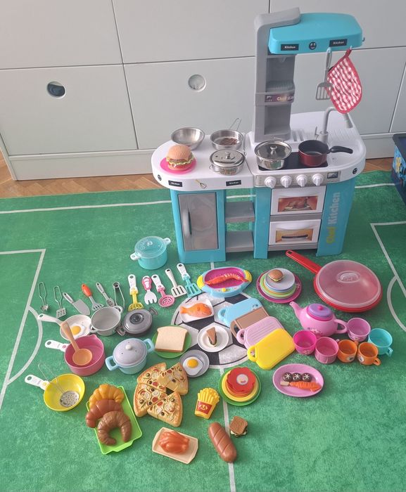 Детска кухня + аксесоари и още уреди