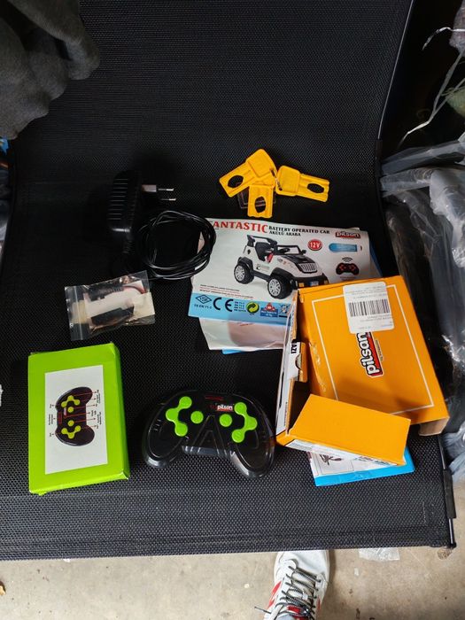 Mașinuța electrica pentru copii 3-6 ani