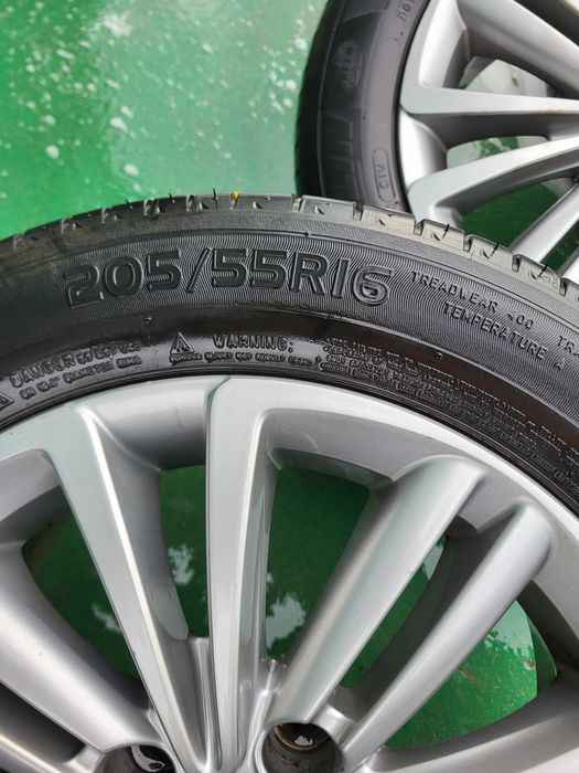 Vand cauciucuri 12,4/11-24,vand cauciucuri de vara  205/55/16 plus genti originale de Citroen,plug 3 tripite Overum.