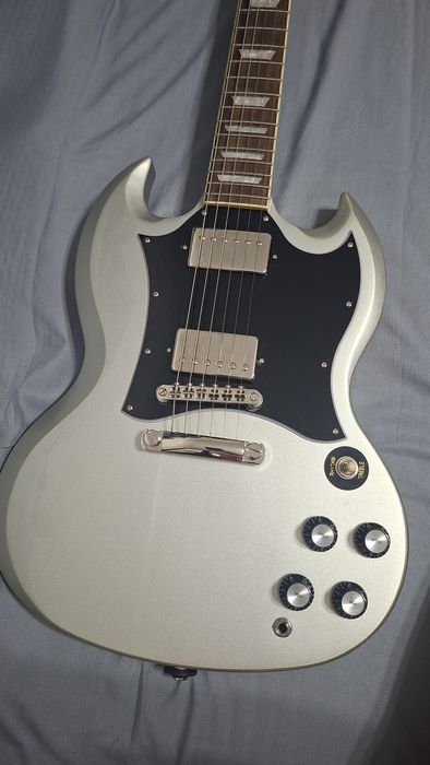 Продам Epiphone SG Standard Silver Mist
Гитара в идеальном состоянии,