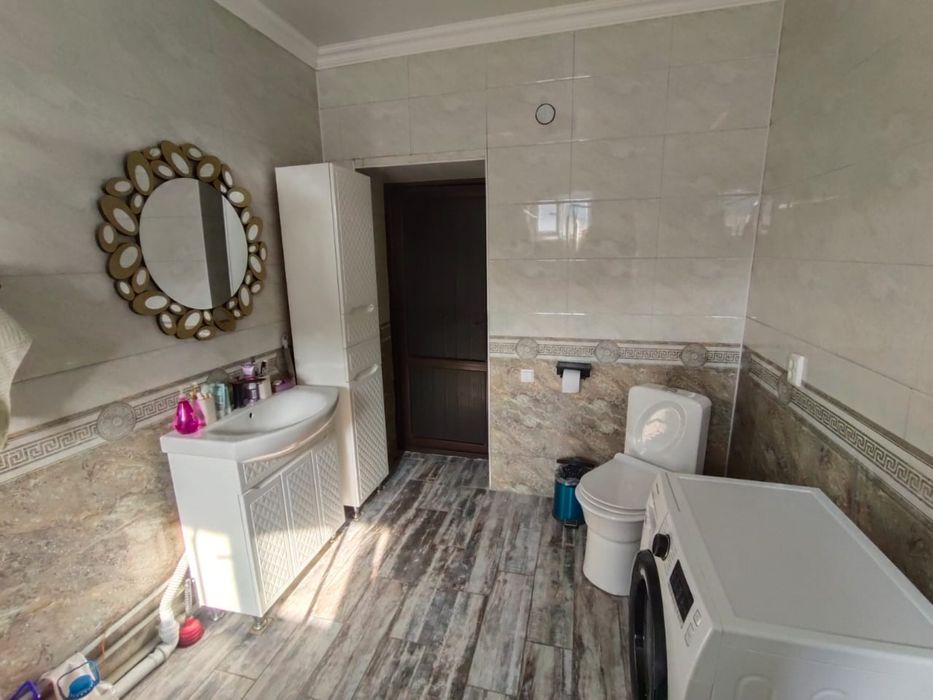 Продается недостроенный трехуровневый дом