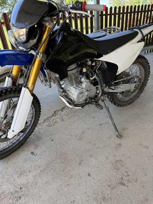Продам эндуро 250куб