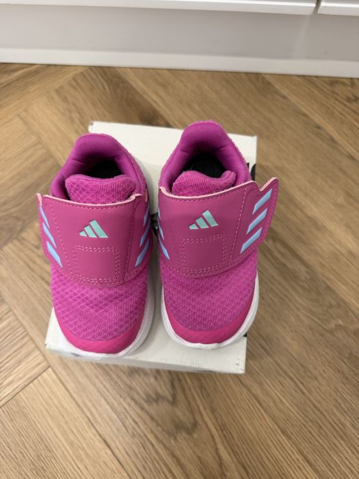 Кроссовки для девочек adidas