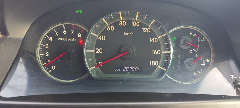 Продается Toyota Alphard 2007