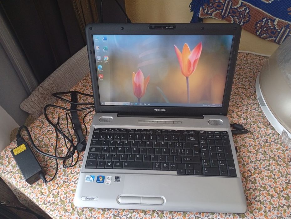 Лаптоп TOSHIBA запазен